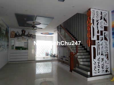 Chủ ngộp bán gấp nhà giá 1,2 tỷ tại Phú Cường, TDM 100m2, SHR