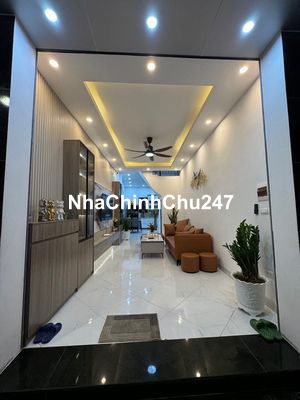 Bán nhà đầu phố Hồng Hà ,Hoàn Kiếm 40M 5T +6,3 Tỷ