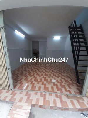 NHÀ LẦU MỚI ĐẸP CÁCH HÙNG VƯƠNG CHỈ 1 CĂN mặt Tiền