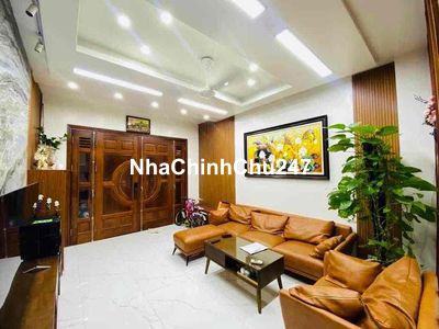 nhà đẹp sẵn ở,ngõ nông gần phố ,ô tô,chủ thiện trí bán