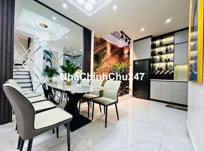 CHÍNH CHỦ BÁN NHÀ TẬP THỂ GIẢNG VÕ, 50M, Ô TÔ ĐỖ CỬA, CÓ SÂN