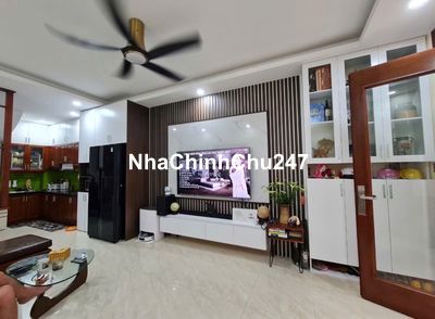 Nhà 5 tầng trung tâm thị trấn Văn Điển, sát chợ,chủ thiện chí bán