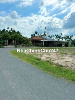 Chính chủ cần bán gấp 2800 m2 đất có sẵn 200 m2 thổ cư tại Bình Dương