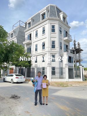 Nhỉnh 7Tỉ căn LK 70m2 đã có nhà xây thô 6 tầng gần vườn hoa đã có sổ