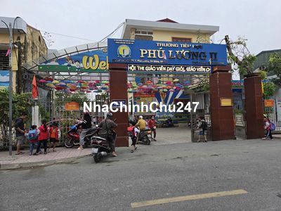 Nhà ngõ đi bộ ra trường Tiểu học Phú Lương 5 tầng