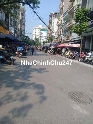 Bán Nhà 5T Gần Chợ Dịch Vọng, ÔTÔ Đỗ Cửa.7,8 Tỷ.