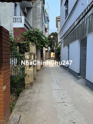 Bán đất tặng nhà cấp 4