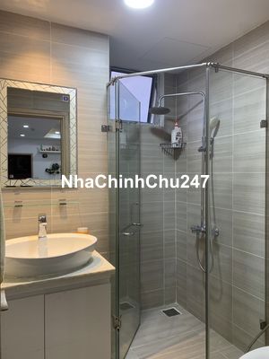 Bán gấp căn hộ everrich Quận 5, 80m2, 2 Pn giá 6.45 tỷ, có sổ hồng