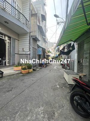 Bán nhà cấp 4 - Hẻm Xe Hơi - đường Hưng Phú, Q.8. DT : 150m. Ngang 10m