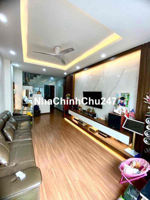 chính chủ nhờ bán nhà mặt phố ,kinh doanh,