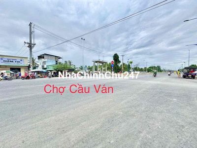 NỀN MẶT TIỀN LỚN KINH DOANH