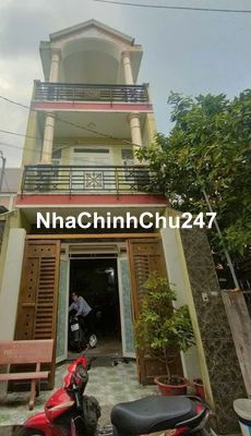 Nhà sổ hồng 1 trệt 2 lầu chính chủ, dt 4x17 cách Nguyễn Ảnh Thủ 300m