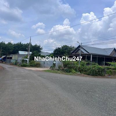 Bán lại lô đất nhà diện tích 2000m2,có thổ cư