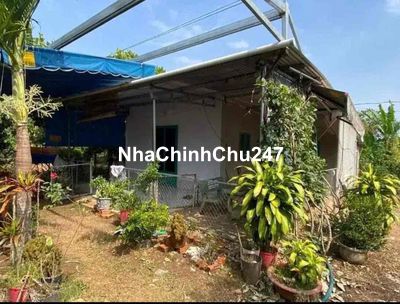 RA GẤP 1,3 SÀO ĐẤT CÓ NHÀ C4 GIÁ MỀM GẦN UBND CHƠN THÀNH CÓ 132m2 TC