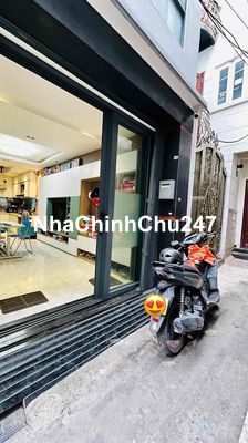 Chính chủ bán gấp ! nhà nhỏ đẹp 26m2 trung tâm Quận 3 sát Q1