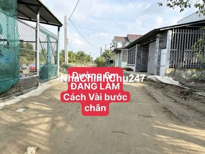 325tr đường đan xe tải vào tới đất