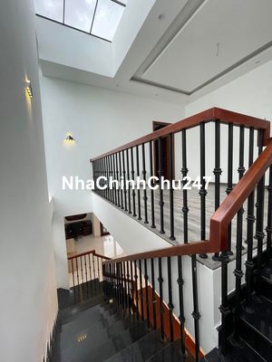 Cần bán nhà 2 tầng đúc mặt tiền ngay Tố Hữu, DTĐ 120m2, nhà chính chủ