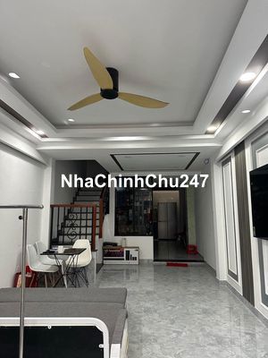 Chủ vả quá bán gấp để trả tiền xã hội nhà đầu hẻm CMT8 quận 10 DT 49m2