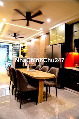 Chính chủ bán nhà 7 tầng lô góc, thang máy, phố Trịnh Công Sơn, Hồ Tây