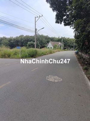 Chính chủ gửi bán lô đất 23x50=1124m2 tc 160m2. Đối diện UBND Vĩnh Tân