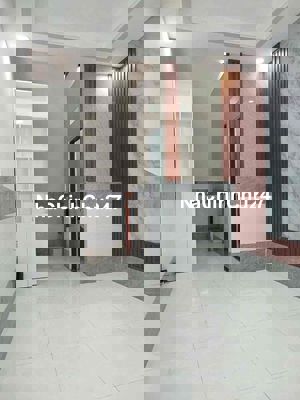 Chính chủ bán gấp nhà 32m2 ngay bệnh viện quận 12 đường Dương Thị Mười