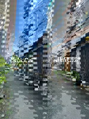 Chính chủ gửi bán…..HẺM XE TẢI, XE HƠI VÔ NHÀ, GẦN METRO Q12!