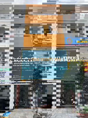 Bán gấp giam 1 tỷ nhà Q2 cầu sài gòn SHR , XD tự do