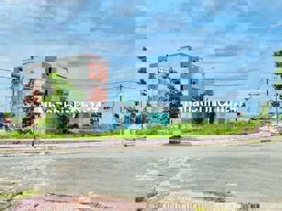 100m2 ngay trung tâm thị trấn Thủ Thừa, Long an, sổ sẵn