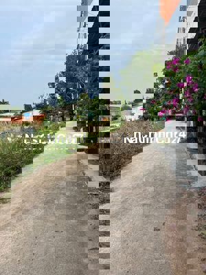 150m2 thổ cư,nằm trong khu dân cư, bán kính 1km đầy đủ tiện ích, bank