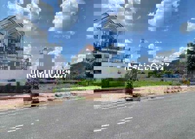 Đất ở võ văn tần phường 1 THÀNH PHỐ CÀ MAU thanh lý đất sổ hồng riêng