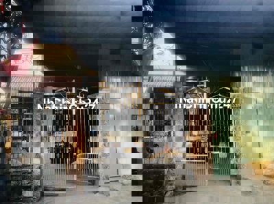 chính chủ bán gấp nhà xưởng mặt tiền 1000m full thổ cư kcn Cầu Tràm