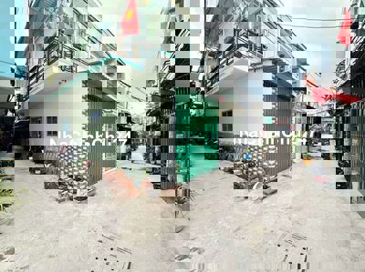 🔥🔥🔥 nhà chính chủ hai lầu có sổ hồng 🔥🔥🔥