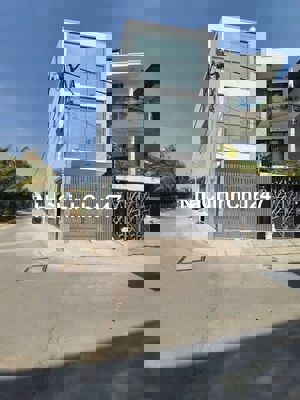 Giá tốt đầu tư! Nhà trệt hai lầu góc 2MT Tam Bình, gần cầu Gò Dưa.