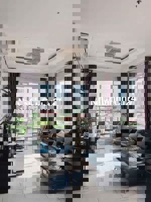 BÁN CĂN GÓC 3PN DOCKLANDS CÓ SLOT ÔTÔ