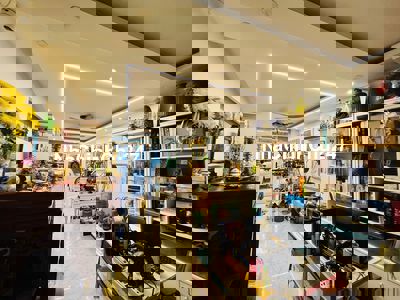 BÁN NHÀ THIÊN HIỀN, PHÂN LÔ - BÀN CỜ - Ô TÔ TRÁNH TRƯỚC NHÀ-KINH DOANH