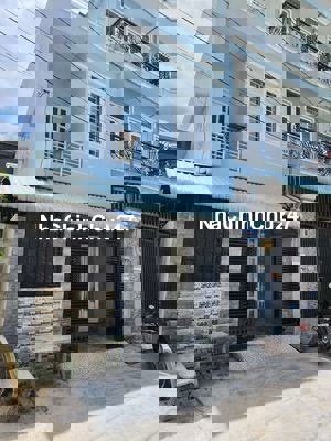 Bán nhà 1 tr 1 lầu ngay UBND Thạnh lộc