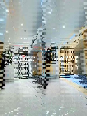 bán nhà Lê Thanh Nghị,cạnh trường Bách Khoa,29m giá nhỉnh 6 tỷ