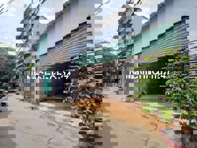 Bán đất tặng nhà P.Hiệp Thành - ngang 6.5x14m  DT 92m2 chỉ 4.8 tỷ tl.