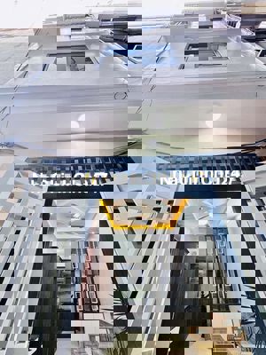 Nhà ngõ thông ba gác phố Nam Dư