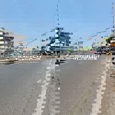 Nhà mặt tiền kinh doanh 4x10m chỉ 3 tỷ 650