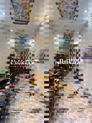 BÁN NHÀ PHỐ NAM DƯ-LĨNH NAM LÔ GÓC Ô TÔ ĐỖ CỬA 38m *5 TẦNG GIÁ 7,8 TỶ