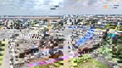 Kẹt tiền bán gấp nhà mặt tiền 24m gần siêu thị AEON giá cực rẻ