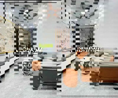 BÁN NHÀ VĨNH HƯNG HOÀNG MAI - NHÀ ĐẸP Ở LUÔN - SÂN ĐỂ XE SẠCH SẼ - GẦN