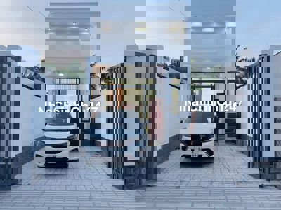 Nhà mới đẹp có nội thất ở hữu định gần quốc lộ 60