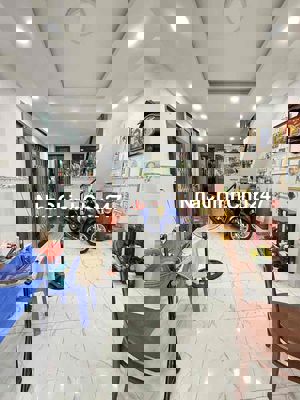 Nhà hẻm xe hơi ngay Trần Văn Ơn - Tân Kỳ Tân Quý - 2 tầng - 4x11m