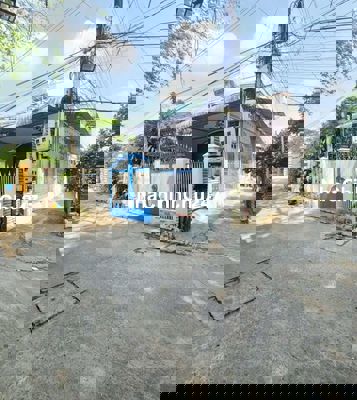 BÁN NHÀ LÔ GÓC AN THẠNH 72 ,SÁT BÊN  CHỢ BÚNG