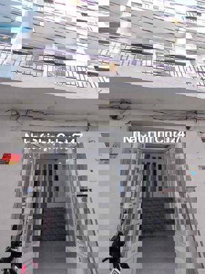 Nhà 1 Lầu Tân Kim 4 x 11m. Ngay Rìa KDC Đặng Huỳnh. Sổ Hồng Riêng