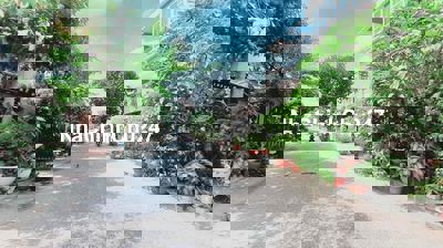 nhà mặt tiển 102m2,3pn, đường 27 Hiệp bình Chánh