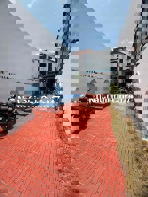 Biệt thự 300m2 full thổ cư, đường Liên Xã cách KCN Cầu Tràm chỉ 900m