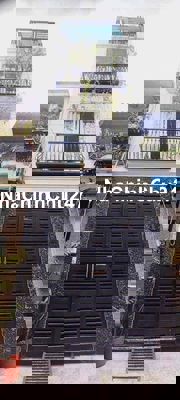 nhà mặt phố quận 6 đường xe hơi thông thoáng